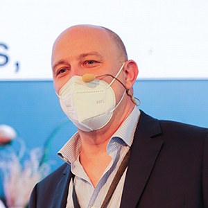 Arnaud Dussaix Consultant de strategie, eMAG