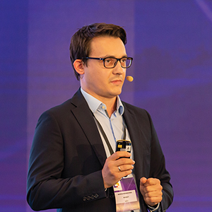 Marcin Nowakowski Associate Partner, MCKinsey & Company Polonia