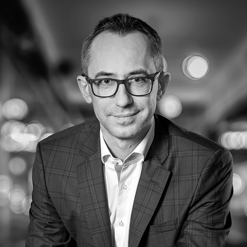 Tiberiu Dănețiu Director de Marketing, Auchan Retail România