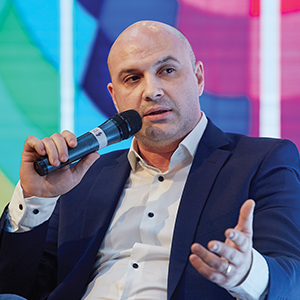 Valer Hancaș Manager Corporate Affairs & Communication, Kaufland România